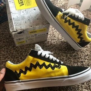 VANS | PEANUTS EDITION